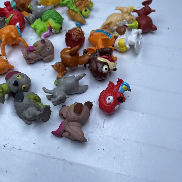 Lot of Moose Toys Uggly's Pet Shop Figures Ugly Ugliest - - Picture 9 of 10